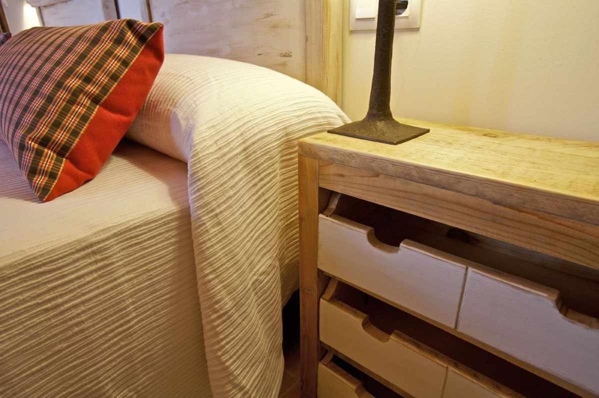 Complejo rural Capacidad para 22 personas Gerona Habitación foto