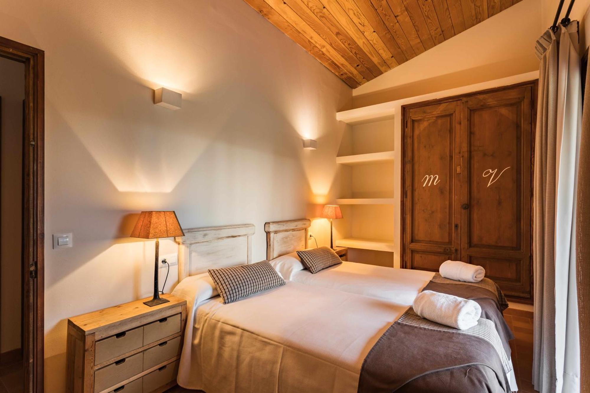 Complejo rural Capacidad para 22 personas Gerona Habitación foto